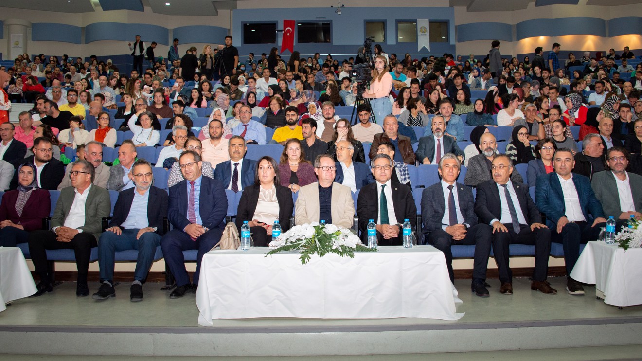 Selçuk Üniversitesinde halk ozanı Neşet Ertaş’ı anma programı